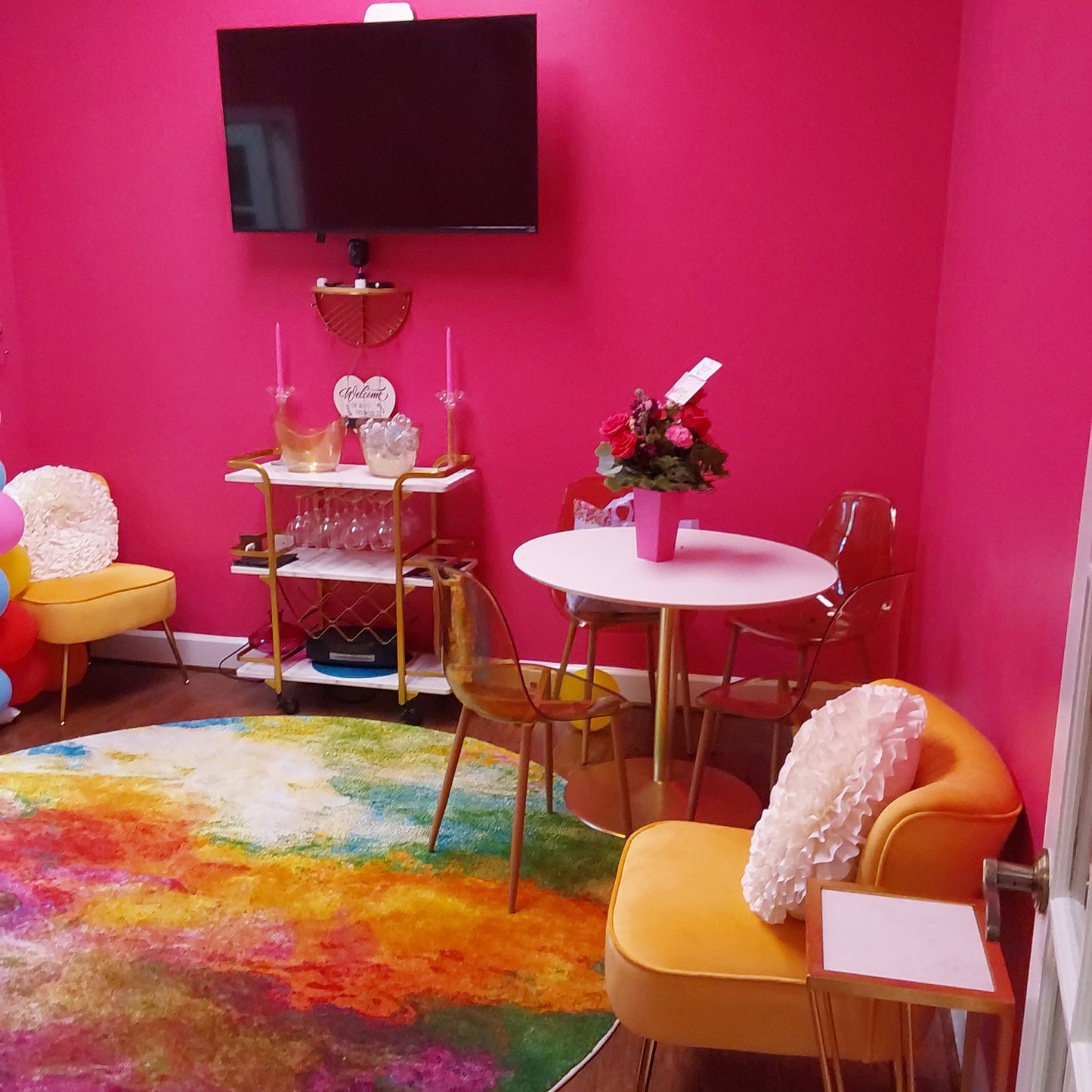 Pink Moscato Room - Available To Rent - 2hr Minimum